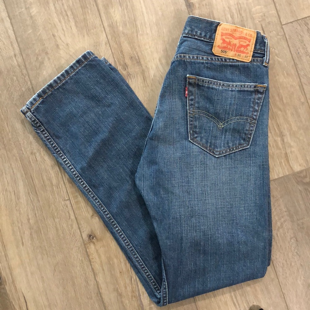 Vintage LEVI’S 505’s Classic Fit 100% Cotton Denim Jeans